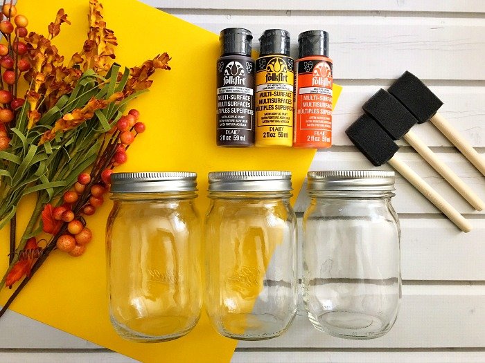 https://masonjarbreakfast.com/wp-content/uploads/2017/09/mason-jar-craft-ideas-supplies.jpg