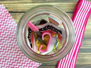 Mason Jar Christmas Gifts: Mani Pedi in a Jar - Mason Jar Breakfast