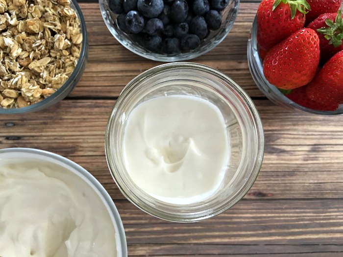 yogurt for Mason jar breakfast recipe 