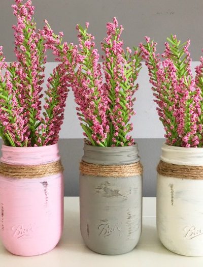 pink Mason jar centerpieces for weddings