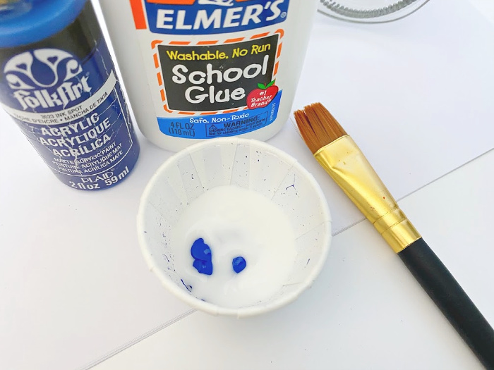 mix paint and glue to make beach Mason jars