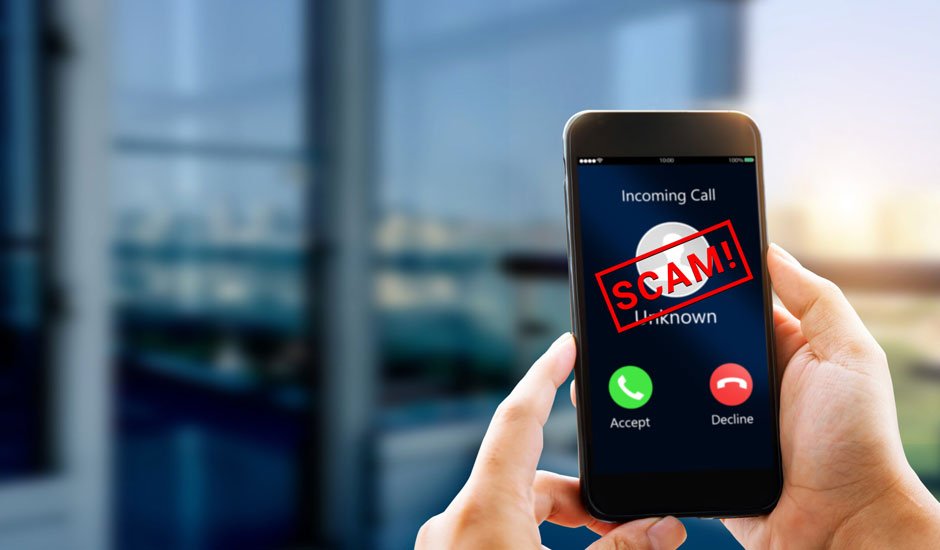 4 Warning Signs You’re on the Phone with a Scammer