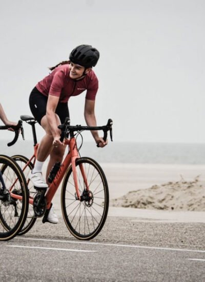 How to Stay Comfortable on Long Rides with the Right Clothing