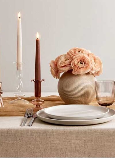 10 Popular Ways to Use Flameless Candles For Wedding Receptions