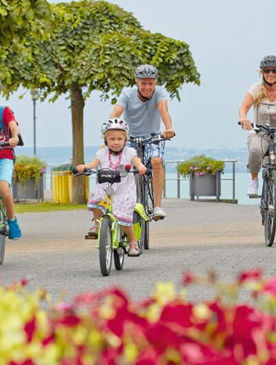Combining Coastal Hiking & Scenic Cycling as a Family