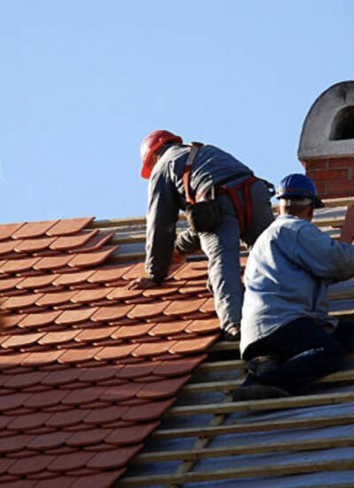 How to Choose the Best Roofing Contractor for Your Home