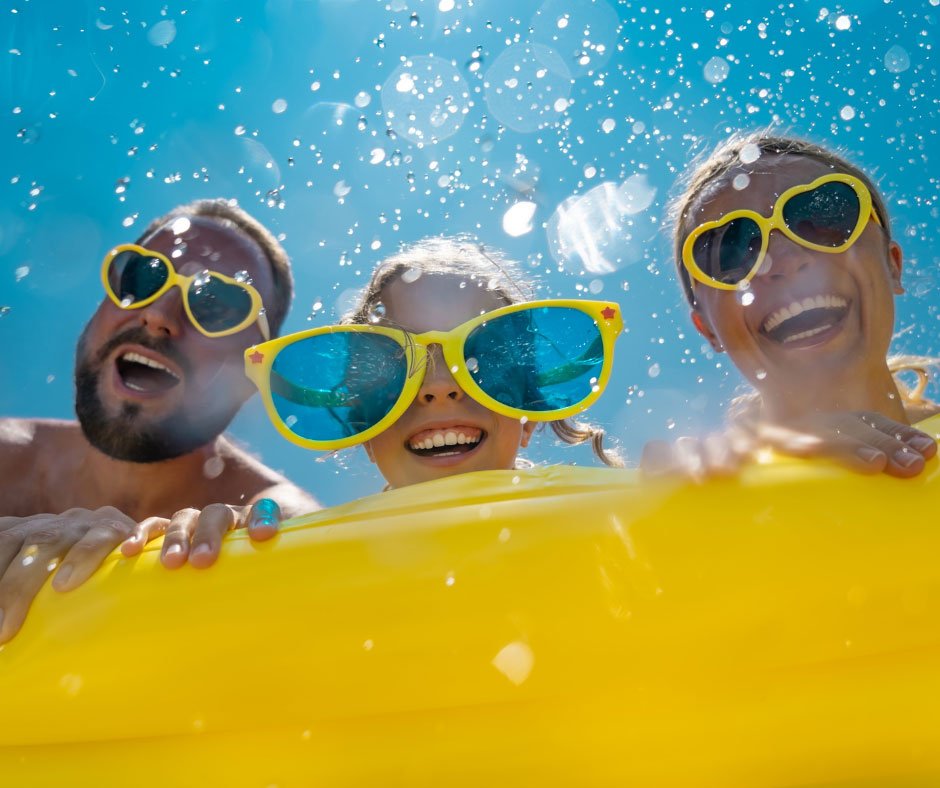 Tips to Keep Your Smile Radiant Through the Summer