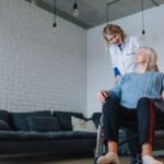 How to Tell If Your Elderly Parent Needs In-Home Care