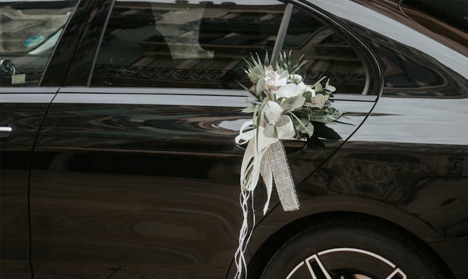 Luxury Wedding Cars That'll Drive You to Marital Bliss