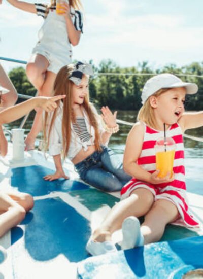 Reasons Why Your Children Would Love to Go on a Private Boat Charter in Kona