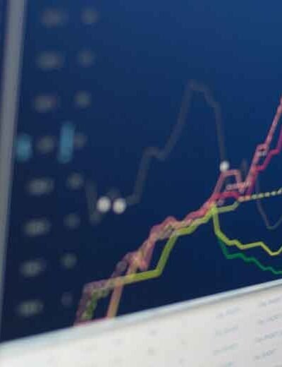What are The Benefits of Combining Automated Robots with FX Signals in Trading