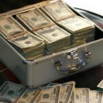 4-Simple-Tips-to-Balance-Saving-for-Retirement-with-Living-Today