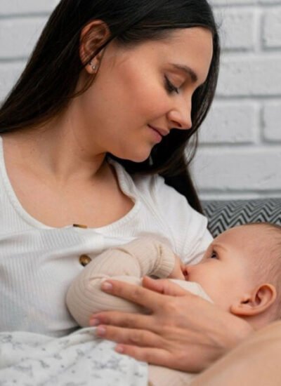 How Do Nursing Bras Work? What Every Mom Should Know