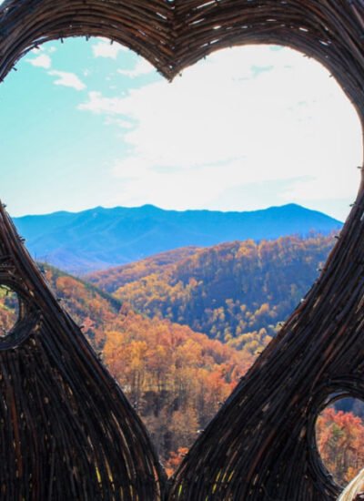 Your Guide to the Perfect Smoky Mountains Weekend Escape for Two