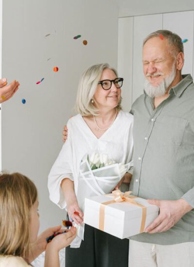 9 Tips for Caring for Your Elderly Parents with Compassion