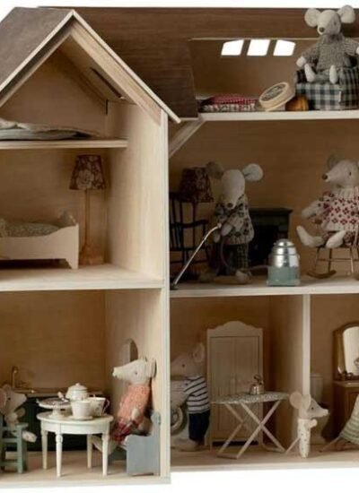 From Dollhouse Dreams to Real Kitchen Scenes