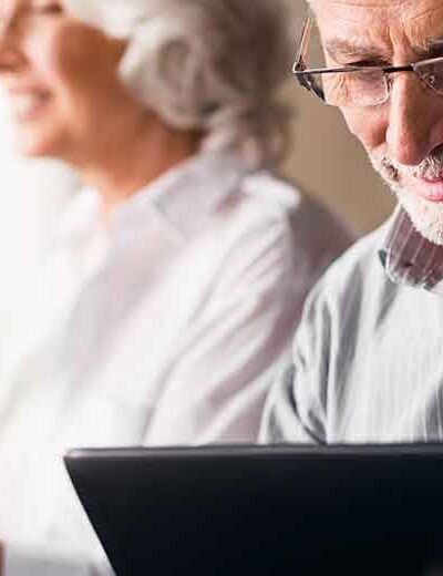 Top Four Tips to Find an Old Friend You’ve Lost Touch with Online