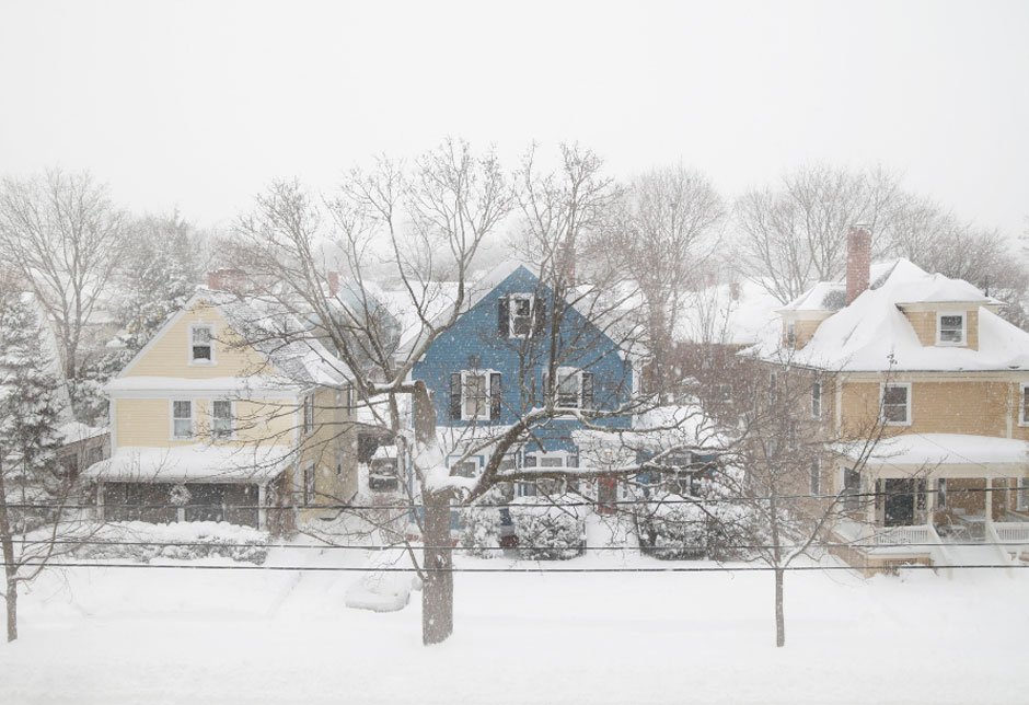 7 Things Smart Homeowners Do Before the Cold Weather Hits