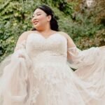 How to Find the Perfect Plus-Size Wedding Dress