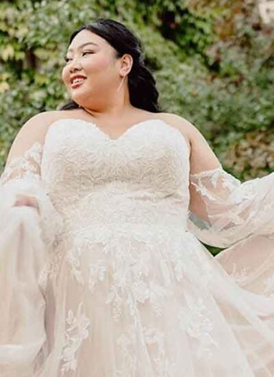 How to Find the Perfect Plus-Size Wedding Dress