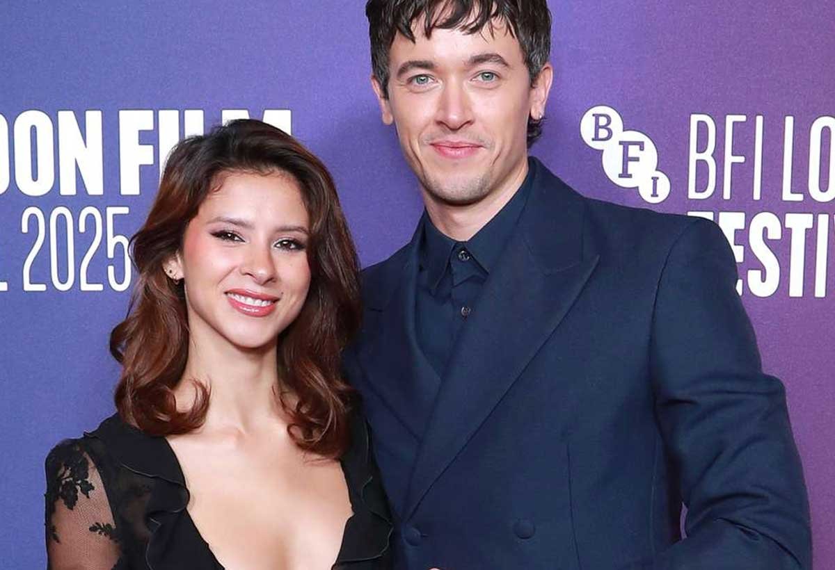 Tom Blyth Girlfriend