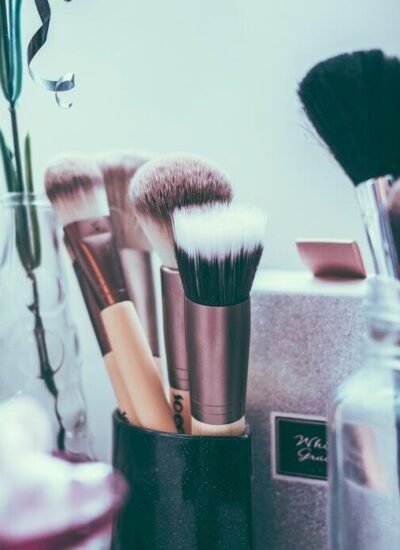 essential-tips-for-a-flawless-makeup-look-1